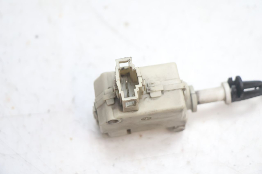 photo de MOTOR DEKSEL OPENING PIAGGIO MP3 125 (2006 - 2014) - Technische close-up