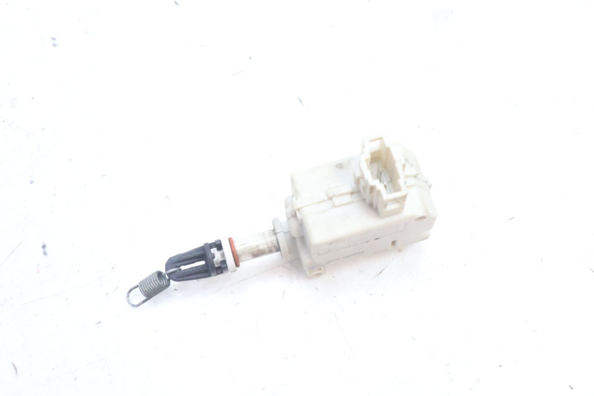 photo de MOTOR DEKSEL OPENING PIAGGIO MP3 500 (2016 - 2018) - Detail van het onderdeel