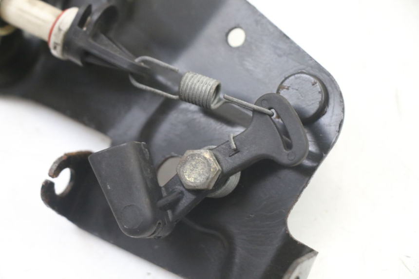 photo de MOTOR DEKSEL OPENING PIAGGIO VESPA GRANTURISMO 125 (2003 - 2007) - Zoom op gebruiksstaat