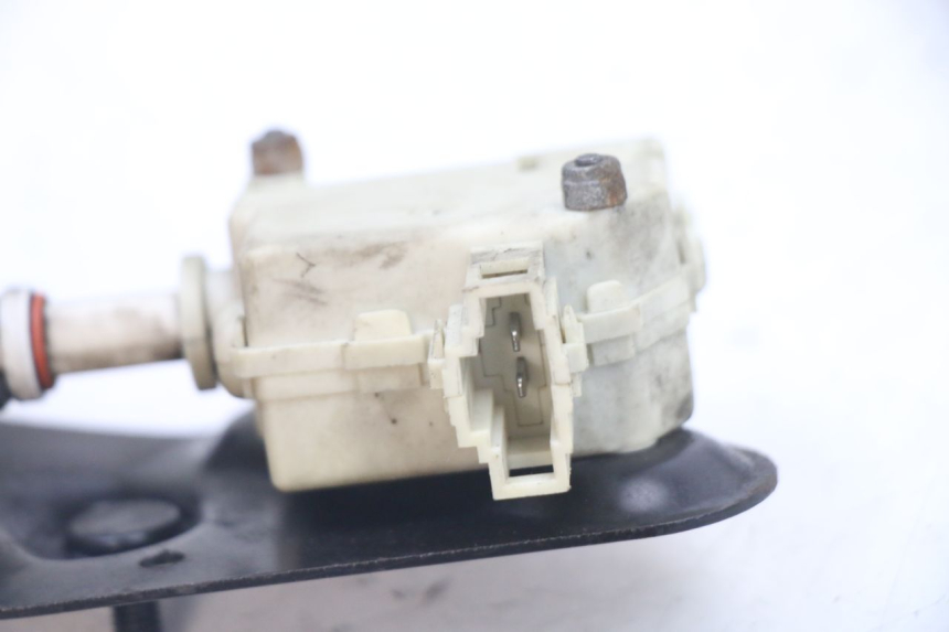 photo de MOTOR DEKSEL OPENING PIAGGIO VESPA GRANTURISMO 125 (2003 - 2007) - Technische close-up