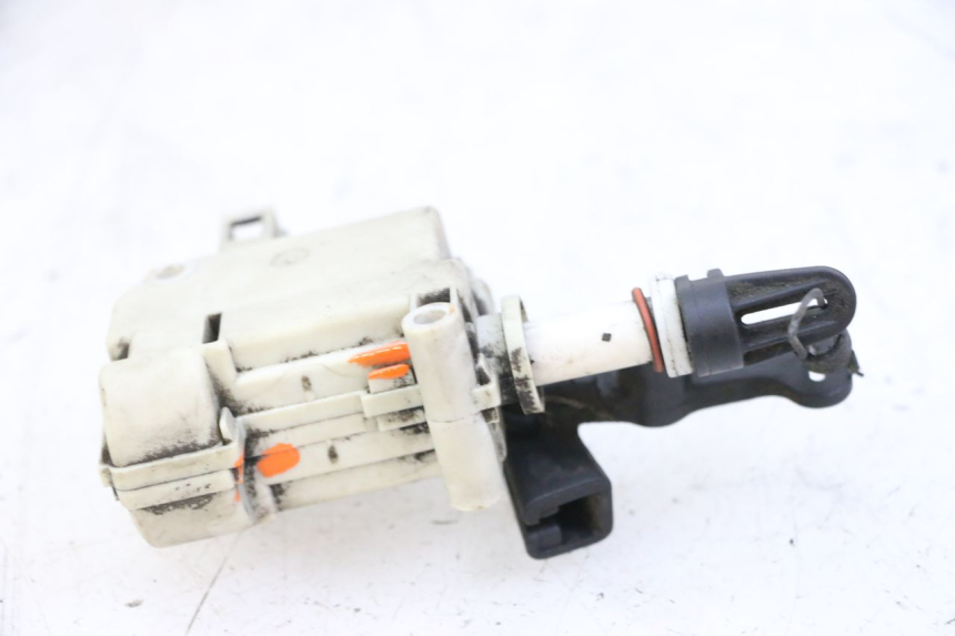 photo de MOTOR DEKSEL OPENING PIAGGIO VESPA GRANTURISMO 200 (2004 - 2005) - Zoom op gebruiksstaat