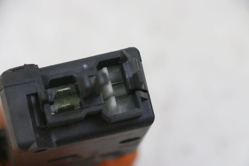 photo de MOTOR DEKSEL OPENING PEUGEOT SATELIS 125 (2013 - 2018) - Zoom op gebruiksstaat