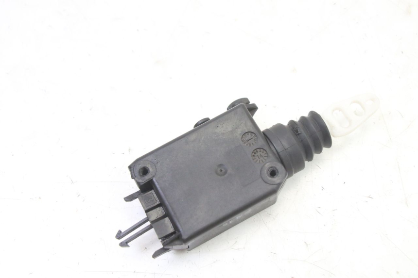 photo de MOTOR DEKSEL OPENING PEUGEOT SATELIS 125 (2013 - 2018) - Detail van het onderdeel