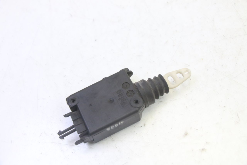 photo de MOTOR DEKSEL OPENING PEUGEOT SATELIS 125 (2013 - 2018) - Zoom op gebruiksstaat