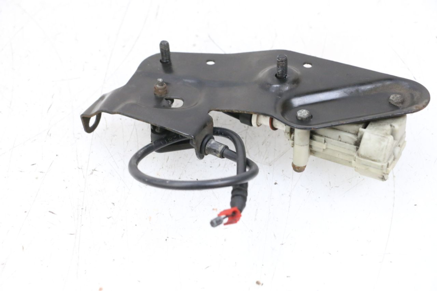 photo de MOTOR DEKSEL OPENING PIAGGIO VESPA GTS SUPER IE 125 (2009 - 2016) - Zoom op gebruiksstaat