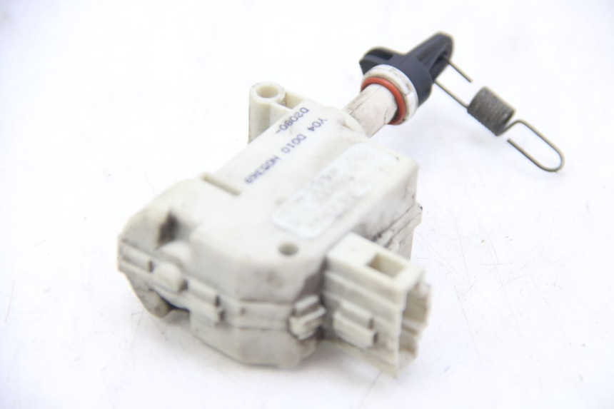 photo de MOTOR DEKSEL OPENING PIAGGIO X9 EVOLUTION 125 (2003 - 2007) - Detail van het onderdeel