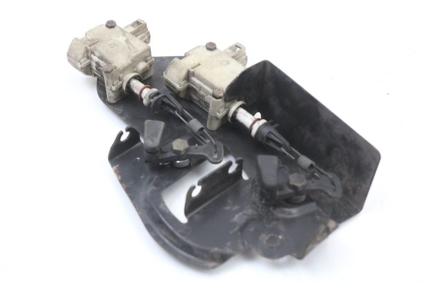 photo de MOTOR DEKSEL OPENING PIAGGIO XEVO - X EVO 125 (2007 - 2017) - Detail van het onderdeel