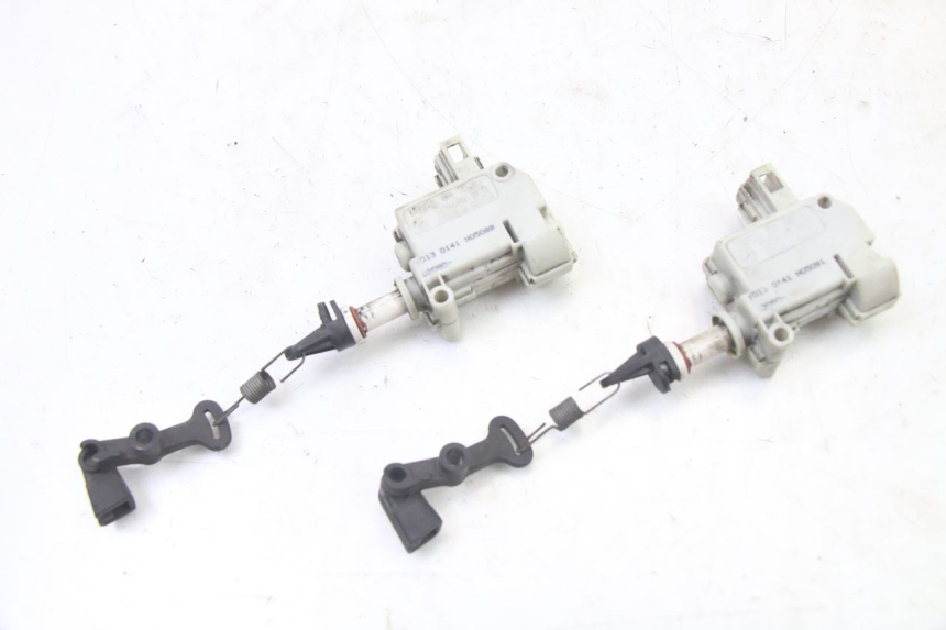 photo de MOTOR DEKSEL OPENING PIAGGIO XEVO - X EVO 125 (2007 - 2017) - Hoofdaanzicht