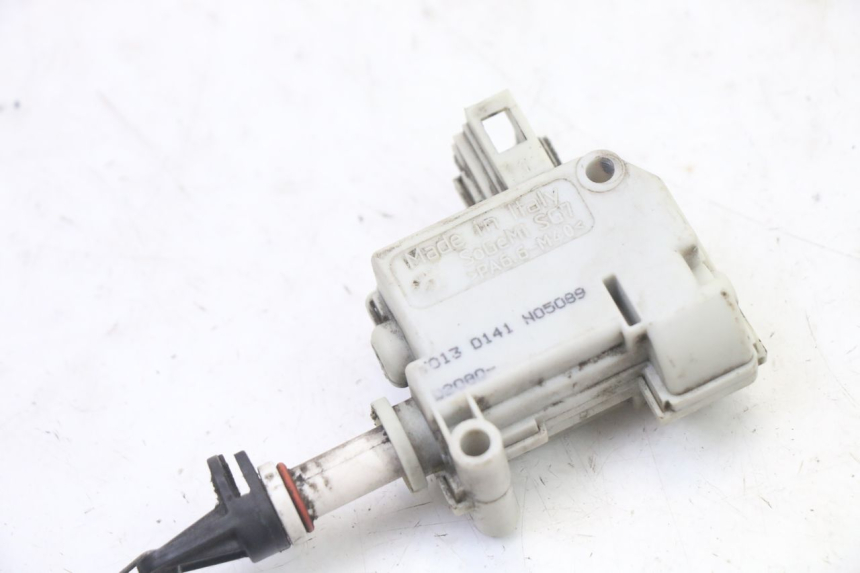 photo de MOTOR DEKSEL OPENING PIAGGIO XEVO - X EVO 125 (2007 - 2017) - Detail van het onderdeel