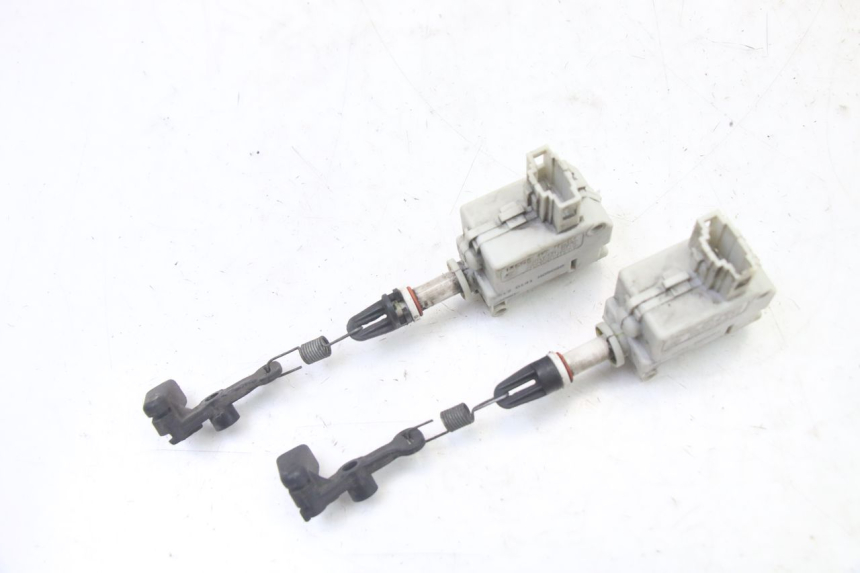 photo de MOTOR DEKSEL OPENING PIAGGIO XEVO - X EVO 125 (2007 - 2017) - Andere kijkhoek