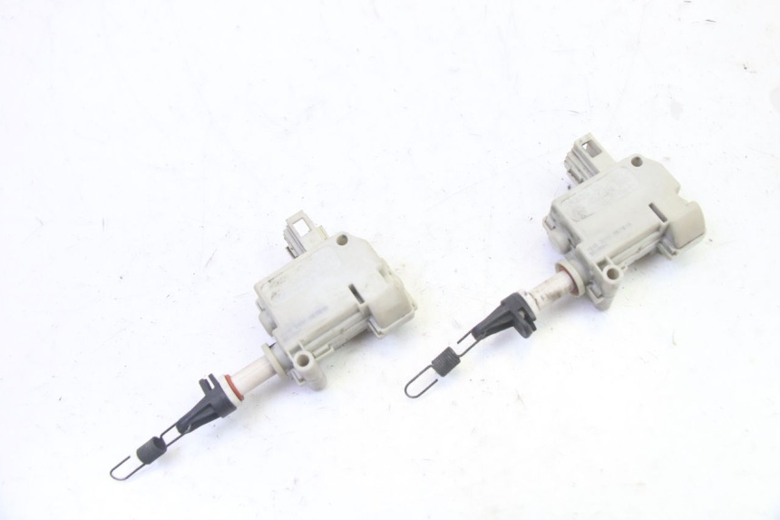 photo de MOTOR DEKSEL OPENING PIAGGIO XEVO - X EVO 125 (2007 - 2017) - Hoofdaanzicht