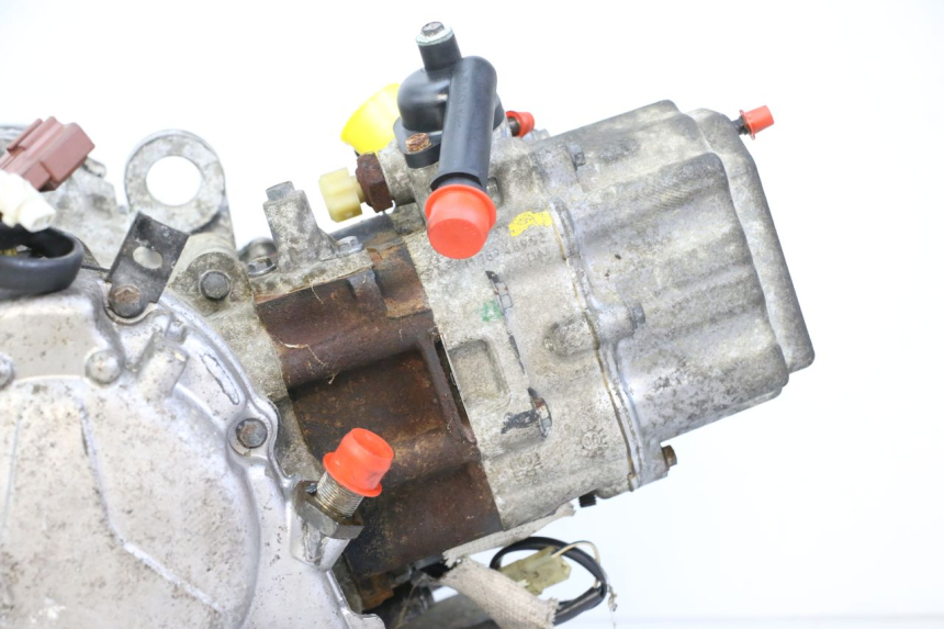 photo de MOTOR PEUGEOT SATELIS COMPRESSOR K15 125 (2006 - 2009) - Alternatieve hoek