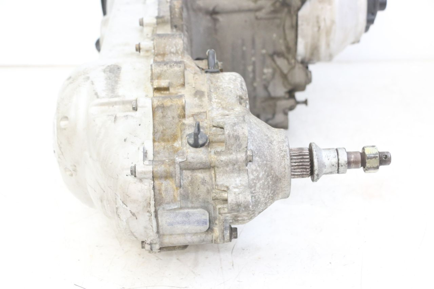 photo de MOTOR PIAGGIO BEVERLY 125 (1998 - 2005) - Markeringen en referenties