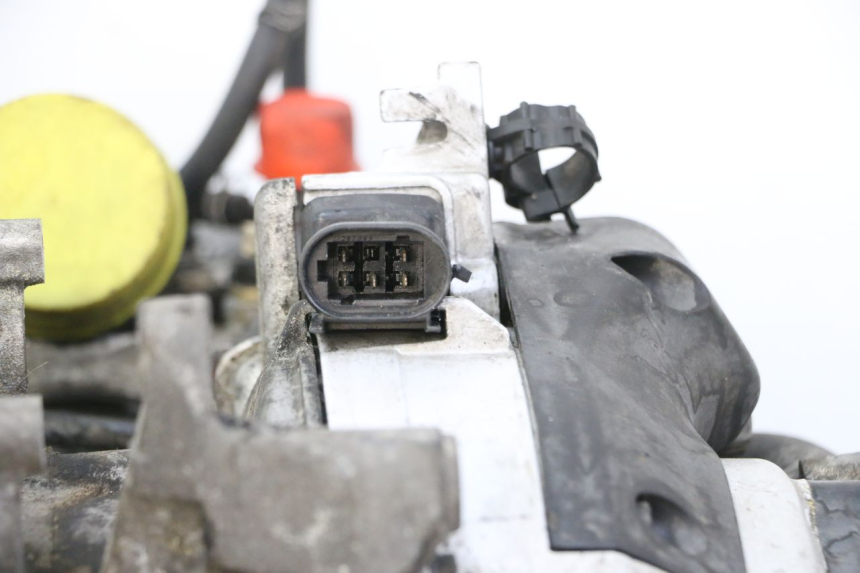 photo de MOTOR PIAGGIO VESPA GRANTURISMO 125 (2003 - 2007) - Focus op structuur