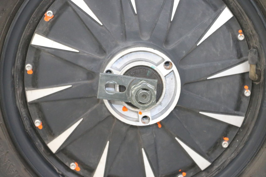 photo de MOTOR EFUN PUSA 1 - Detailaanzicht