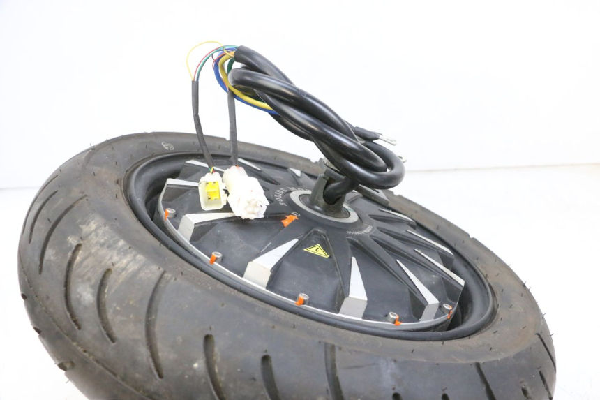 photo de MOTOR EFUN PUSA 1 - Zoom op gebruiksstaat