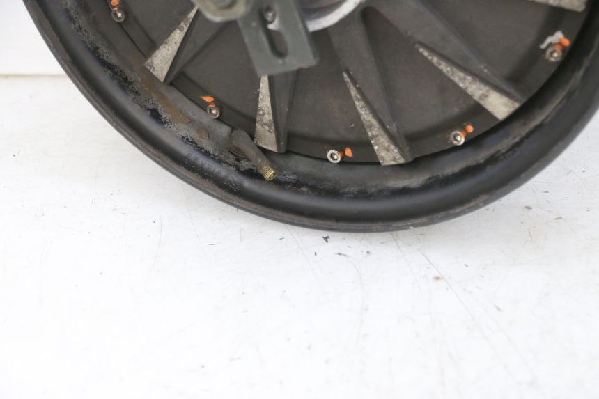 photo de MOTOR EFUN PUSA 1 - Bevestigingspunten