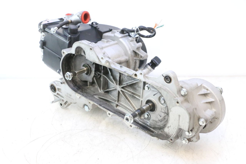 photo de MOTOR JM MOTORS R-MAX TECH 50 (2024 - 2026) - Staat van het oppervlak