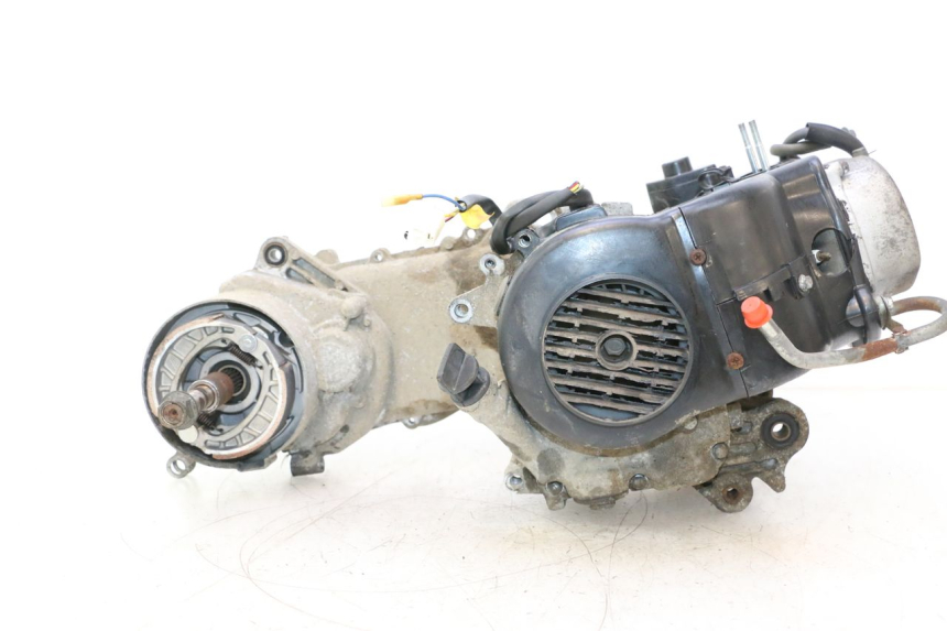 photo de MOTOR YIYING RETRO 50 (2008 - 2017) - Zoom op componenten