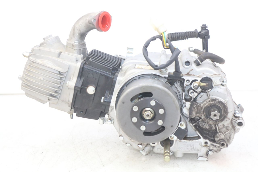 photo de MOTOR APOLLO RFZ 125 - Hoofdaanzicht