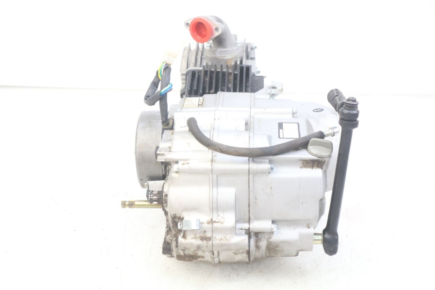 photo de MOTOR APOLLO RFZ 125 - Andere kijkhoek