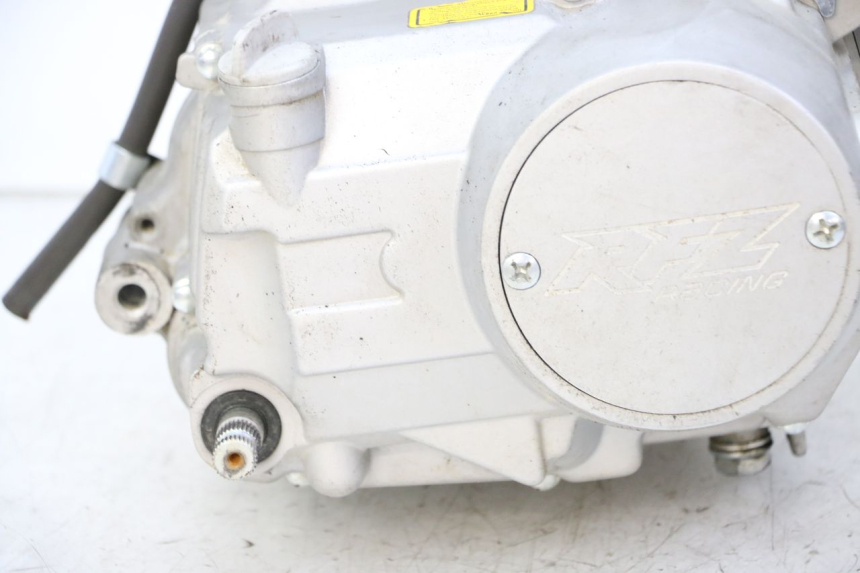 photo de MOTOR APOLLO RFZ 125 - Markeringen en referenties