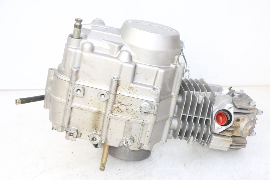 photo de MOTOR APOLLO RFZ 125 - Technische close-up