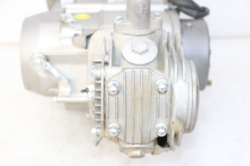 photo de MOTOR APOLLO RFZ 125 - Overzicht