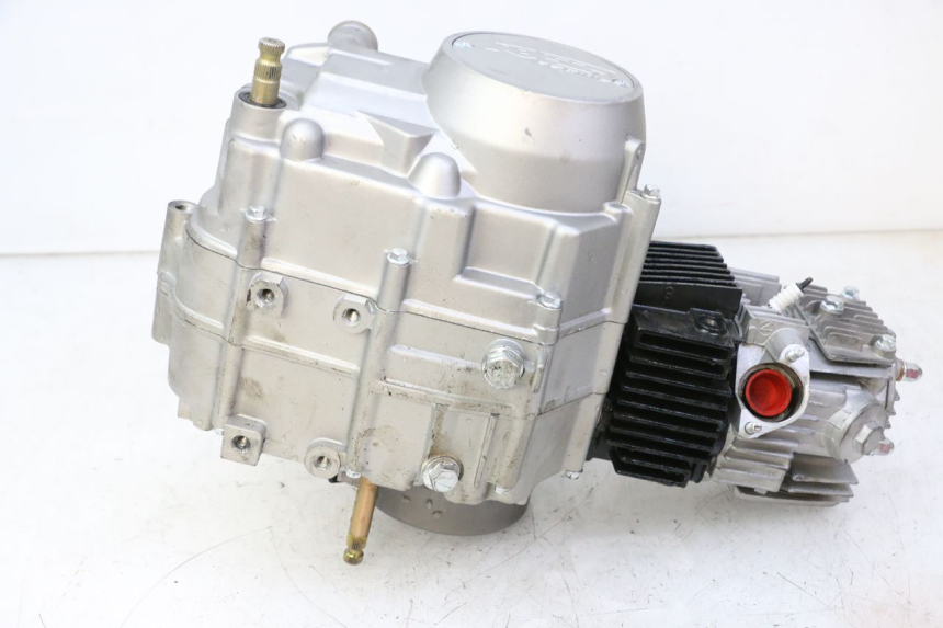 photo de MOTOR APOLLO RFZ 125 - Overzicht