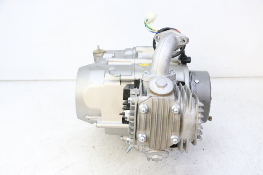 photo de MOTOR APOLLO RFZ 125 - Bevestigingspunten