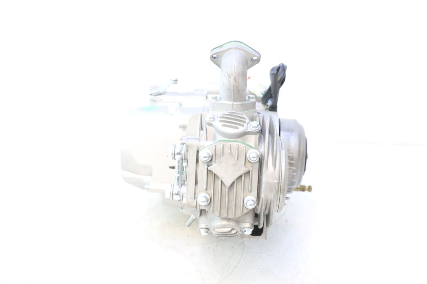 photo de MOTOR APOLLO RFZ 150 - Overzicht