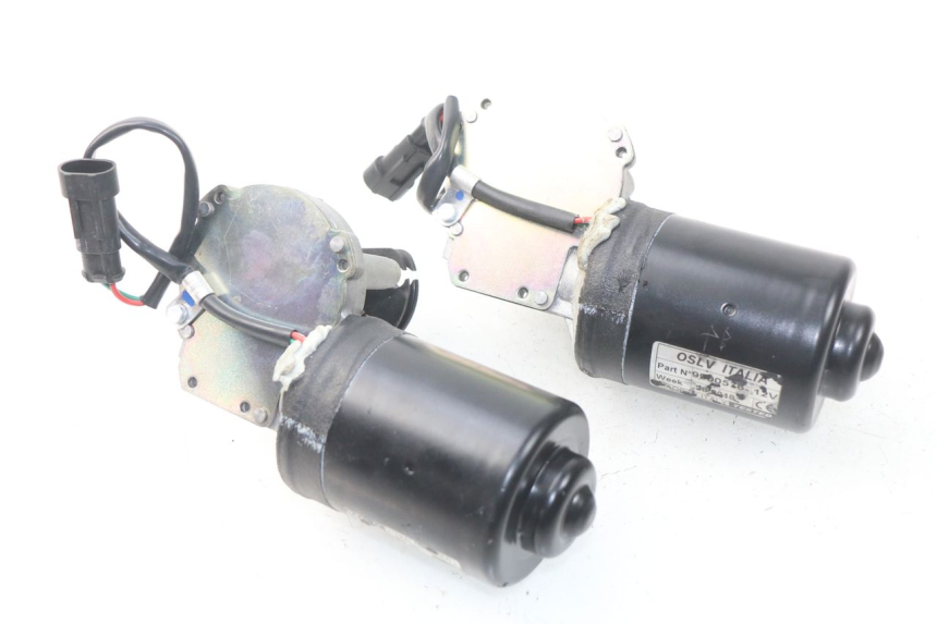 photo de ROLL LOCK MOTOR PEUGEOT METROPOLIS 400 (2017 - 2020) - Hoofdaanzicht