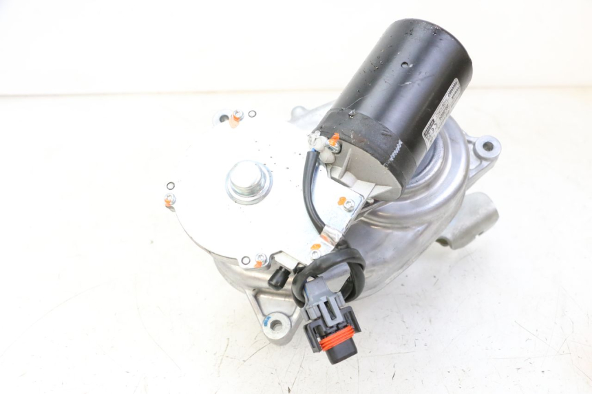 photo de ROLL LOCK MOTOR PIAGGIO MP3 HPE 310 (2024 - 2025) - Markeringen en referenties