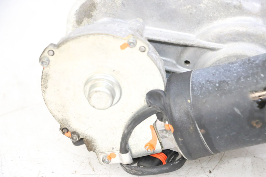 photo de ROLL LOCK MOTOR PIAGGIO MP3 RL 250 (2006 - 2010) - Bevestigingspunten