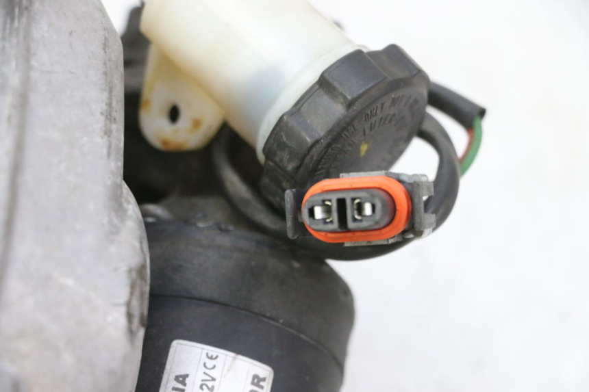 photo de ROLL LOCK MOTOR PIAGGIO MP3 RL 250 (2006 - 2010) - Kenmerkende details