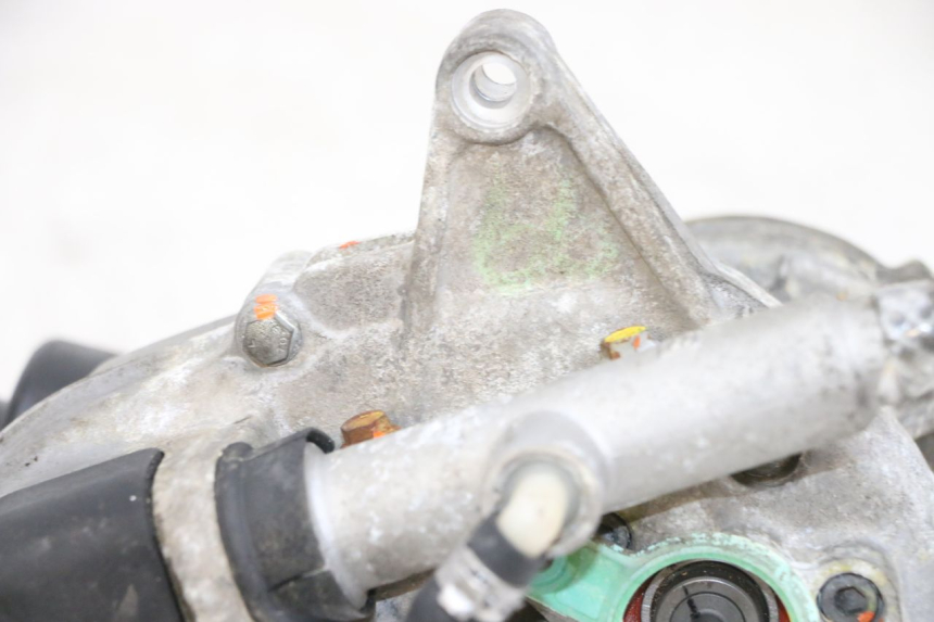 photo de ROLL LOCK MOTOR PIAGGIO MP3 RL 250 (2006 - 2010) - Kenmerkende details