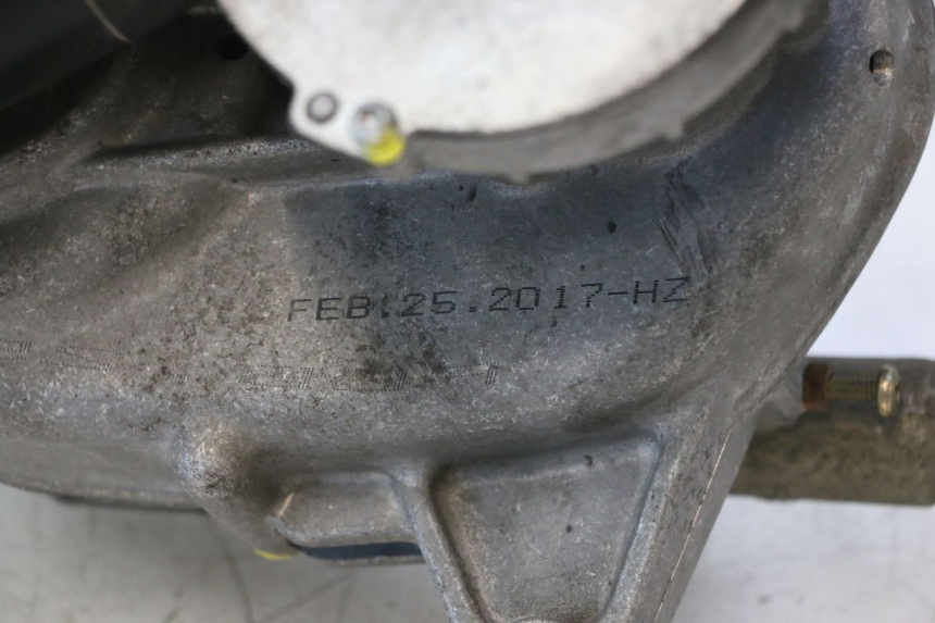 photo de ROLL LOCK MOTOR PIAGGIO MP3 500 (2016 - 2018) - Andere kijkhoek