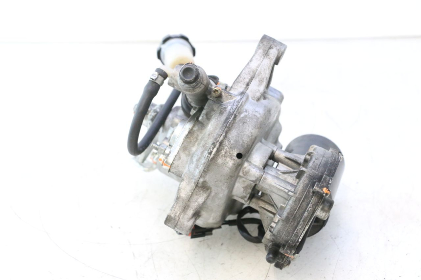 photo de ROLL LOCK MOTOR PIAGGIO MP3 500 (2016 - 2018) - Zoom op gebruiksstaat