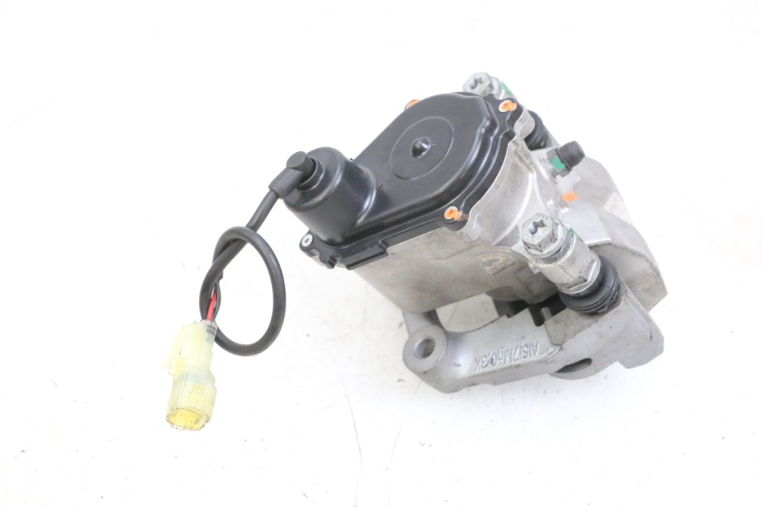 photo de ROLL LOCK MOTOR YAMAHA TRICITY 300 (2020 - 2024) - Gecontroleerd onderdeel