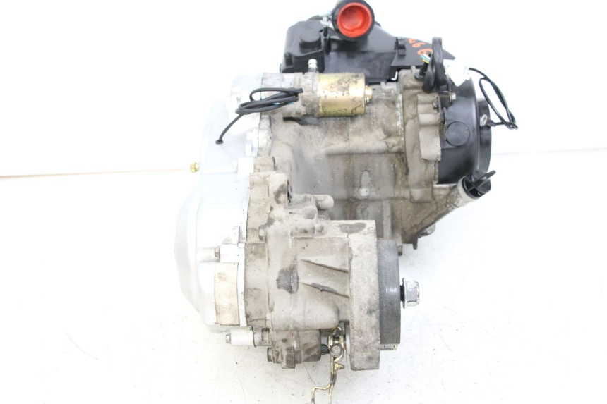 photo de MOTOR TNT MOTOR ROMA 10' 4T 50 (2019 - 2022) - Andere kijkhoek