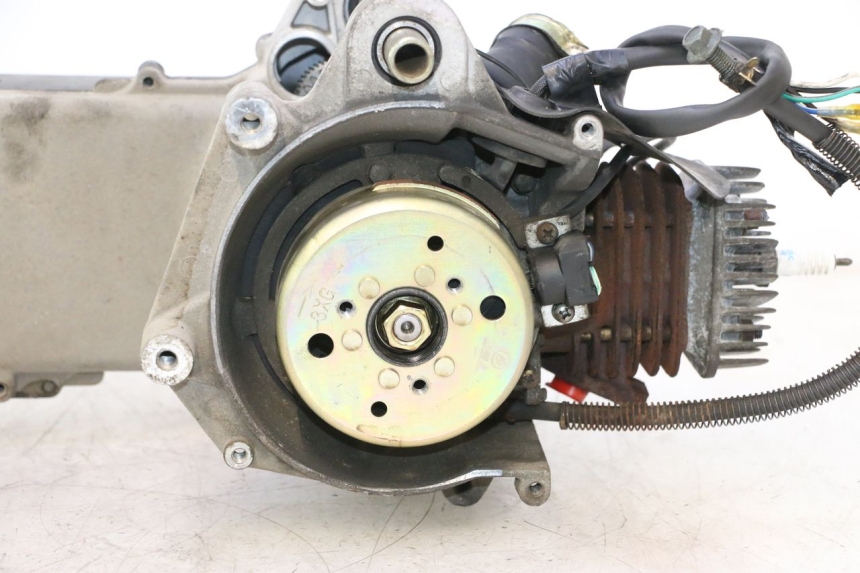 photo de MOTOR TNT MOTOR ROMA 12' 2T 50 (2007 - 2018) - Zoom op componenten