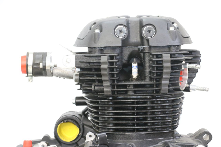 photo de MOTOR ROYAL ENFIELD SCRAM 411 (2022 - 2024) - Productaanzicht