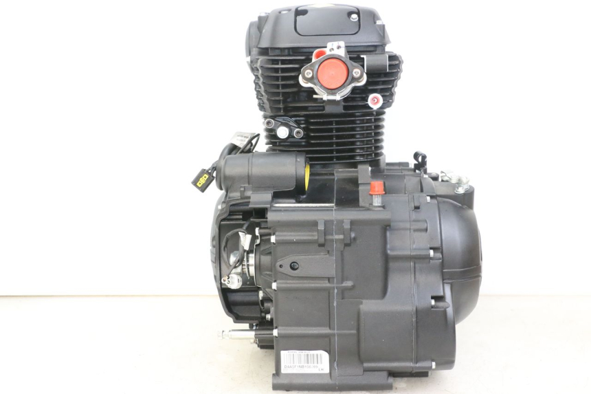 photo de MOTOR ROYAL ENFIELD SCRAM 411 (2022 - 2024) - Staat van het oppervlak