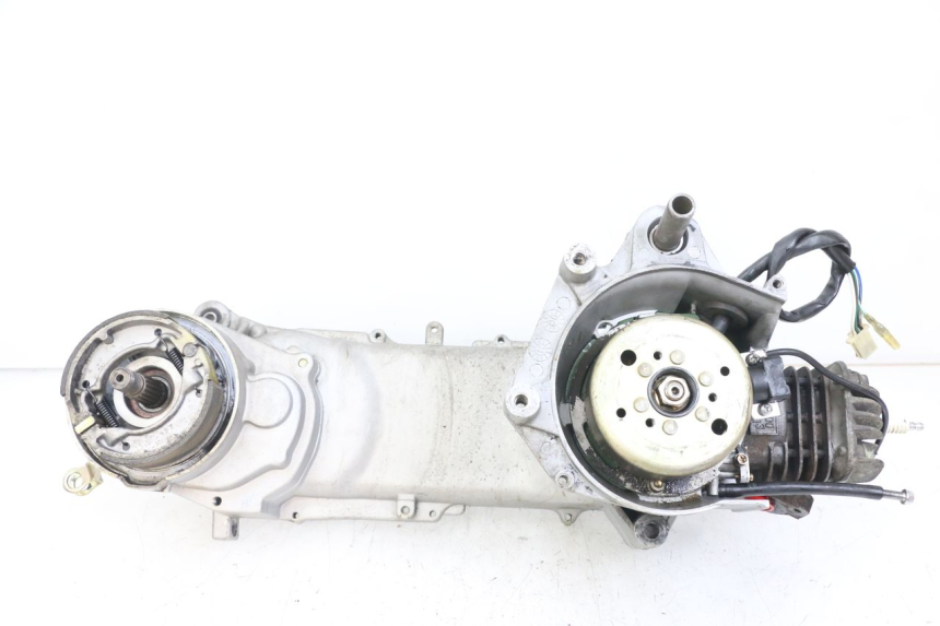 photo de MOTOR KEEWAY RY6 2T 50 (2011 - 2019) - Visuele inspectie