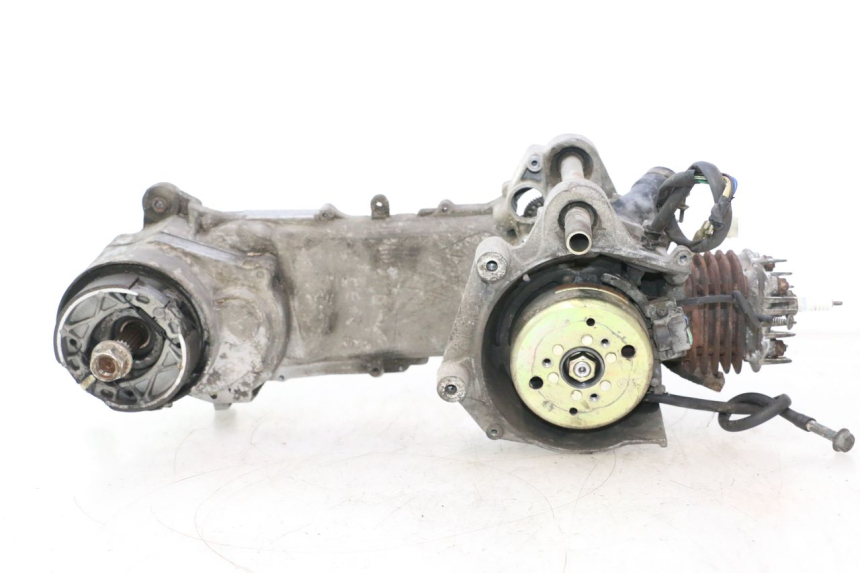 photo de MOTOR KEEWAY RY6 2T 50 (2011 - 2019) - Alternatieve hoek
