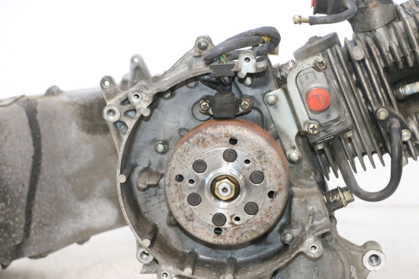 photo de MOTOR DAELIM S2 125 (2006 - 2007) - Zoom op kwaliteit