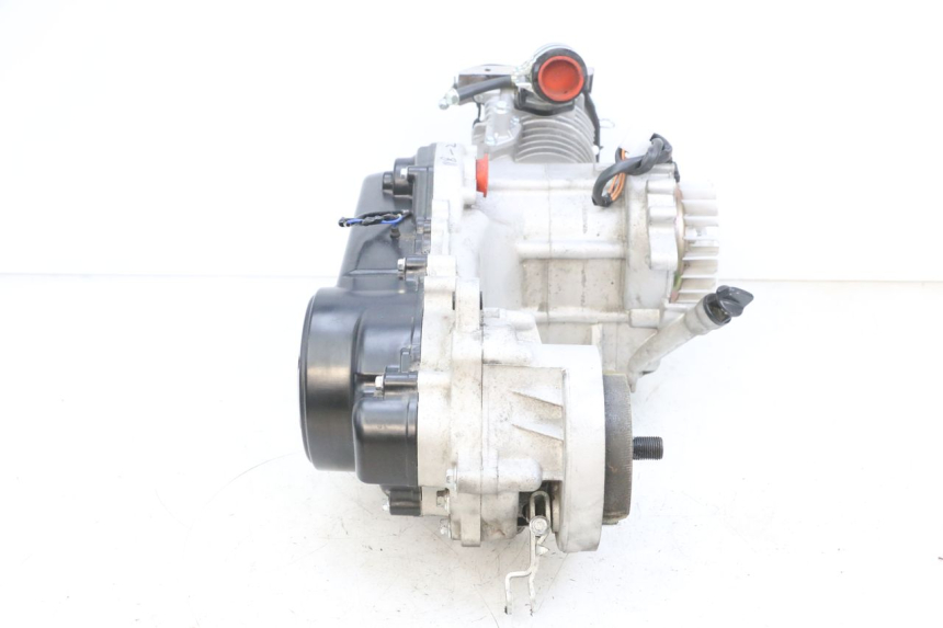 photo de MOTOR JM MOTORS SANTANA EVO 50 (2024 - 2026) - Focus op structuur