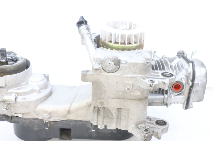 photo de MOTOR JM MOTORS SANTANA EVO 50 (2024 - 2026) - Zoom op gebruiksstaat