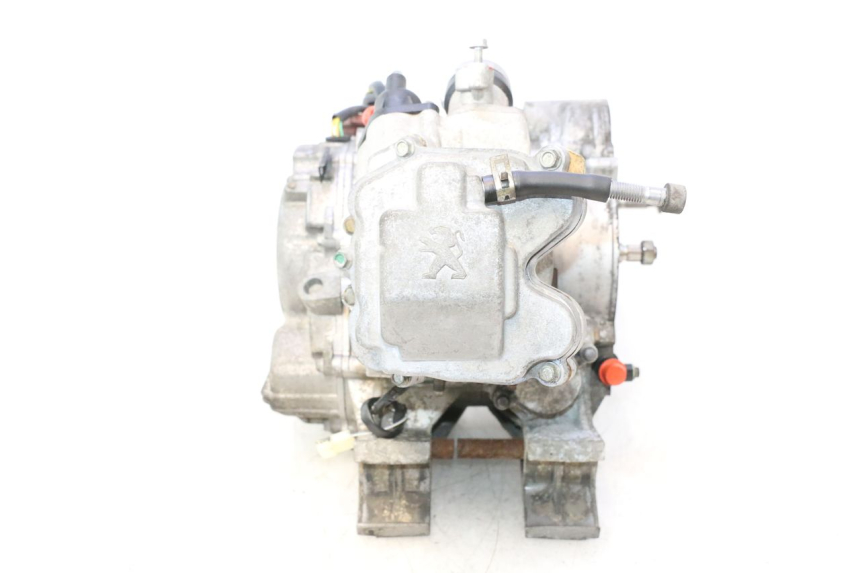 photo de MOTOR PEUGEOT SATELIS 125 (2013 - 2018) - Alternatieve hoek