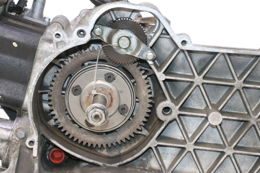 photo de MOTOR PEUGEOT SATELIS 125 (2013 - 2018) - Bevestigingspunten